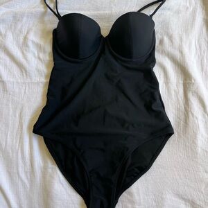 Old Navy black underwire convertible one-piece swimsuit